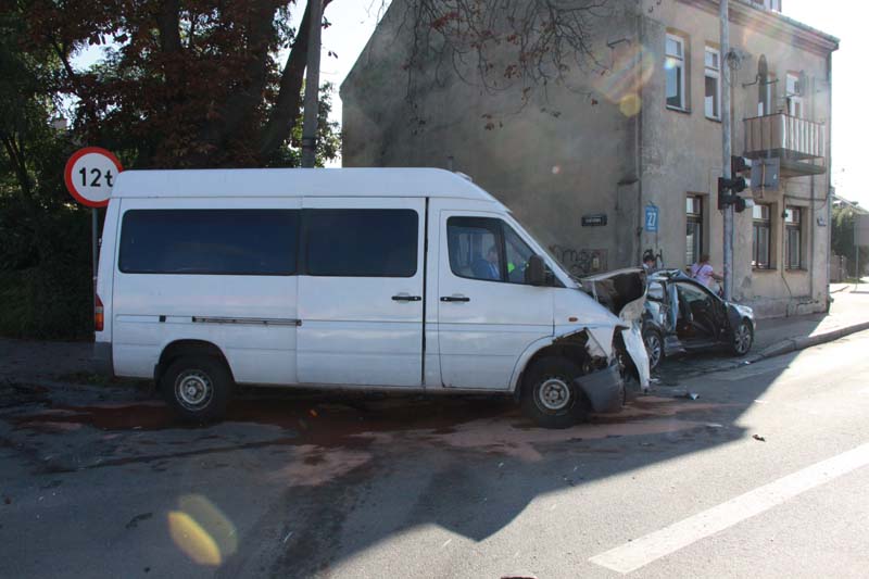 wypadek  na skrzyżowaniu w Płońsku