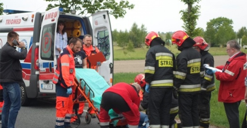  Wypadek w Goławinie. Poszkodowana ciężarna kobieta Kliknięcie w obrazek spowoduje wyświetlenie jego powiększenia